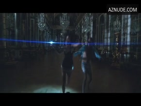 Charlotte Lebon in Le Grand Mechant Loup