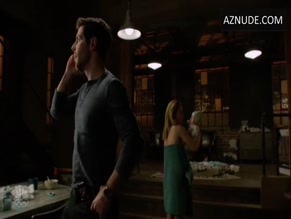 Claire Coffee in Grimm