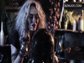 Clare Niederpruem in Dudes AND Dragons