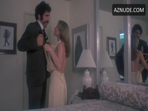 Cornelia Sharpe in Busting