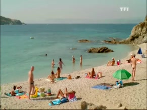 Christine Citti in A Dix Minutes Des Naturistes