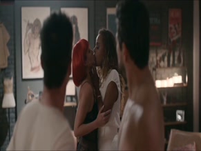 Carol Castro in Dois Mais Dois