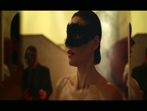 Debora Nascimento in Lady Voyeur