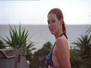 Anna Torv in The Secret Life Of Us