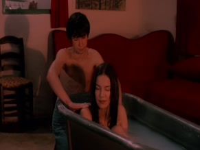 Anicee Alvina in Friends