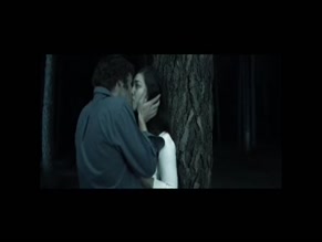 Melanie Vallejo in The Sculptor