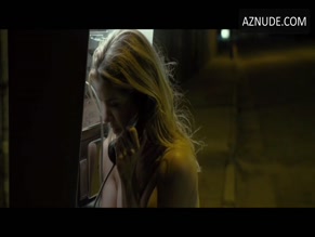 Elisabeth Hower in Escape Room