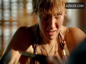 Eliza Bennett in Strike Back