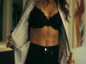 Erin Karpluk in Smoke