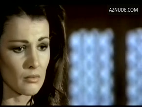 Eva Czemerys in La Gatta In Calore