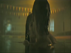 Ashleigh Cummings in Run