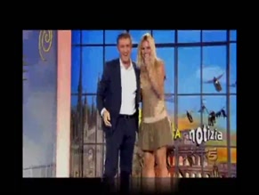 Michelle Hunziker in Everyday Italian