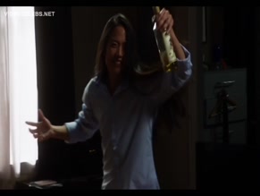 Sandra Yi Sencindiver in The Stranger