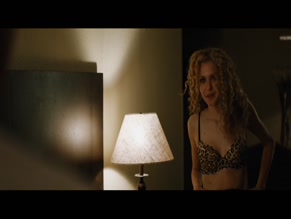 Penelope Mitchell in Zipper