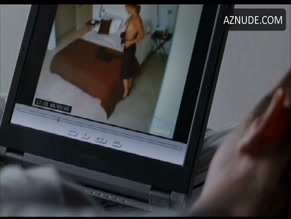 Gillian Anderson in Closure