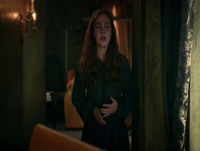 Leah Shine in Outlander