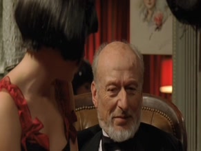 Juliet Lemonnier in Les Petits Meurtres D'agatha Christie