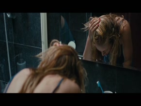 Karine Vanasse in Switch