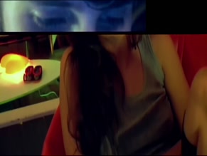 Vanessa Ferlito in On_line