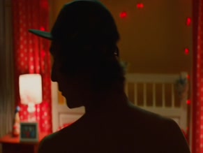 Margaret Qualley in The Leftovers