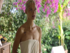 Gulcan Arslan in Thank You, Next