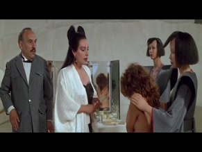 Tawny Kitaen in Gwendoline