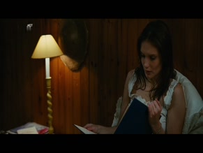 Ana Girardot in Amities Sinceres