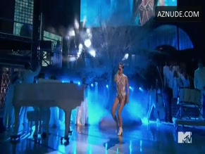 Halsey in Mtv Movie Awards