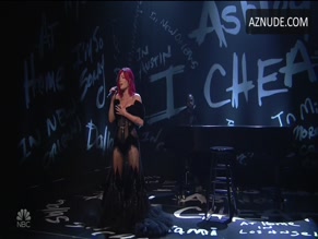 Halsey in Saturday Night Live