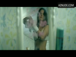 Hanna Oldenburg in Blood Runs Cold