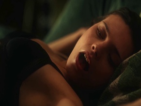 Harriet Herbig-matten in Maxton Hall - The World Between Us