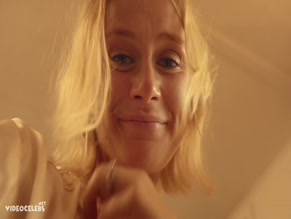 Leslie Fray in Homesick