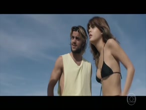 Julia Dalavia in Os Dias Eram Assim
