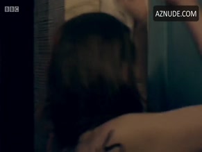 Imogen King in Clique