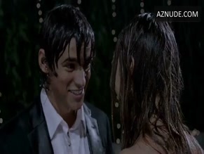 Indiana Evans in Blue Lagoon: The Awakening