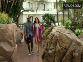 Jaina Lee Ortiz in Rosewood