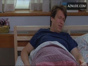 Jamie Lee in Crashing