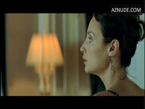 Jeanne Balibar in The Girl From Monaco