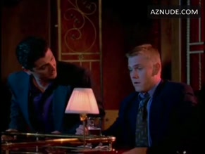 Jenna Gering in Nypd Blue