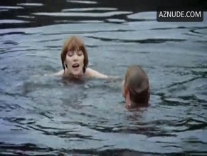 Jennie Linden in Women In Love