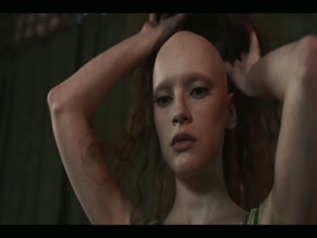 Joelle in Domina