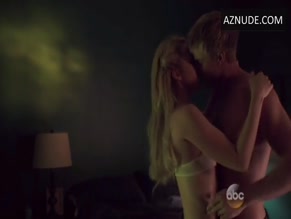 Johanna Braddy in Quantico