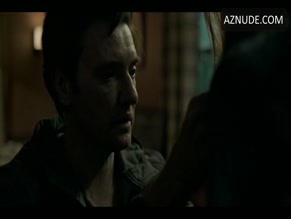Jordana Spiro in Ozark