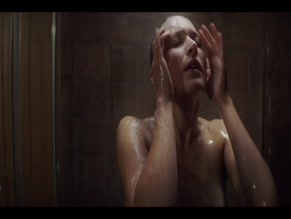 Josefin Asplund in Sanctuary