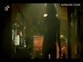 Jule Bowe in Ganz Unten, Ganz Oben