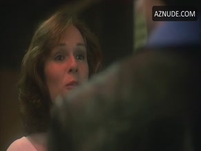 Karen Lynn Gorney in Saturday Night Fever