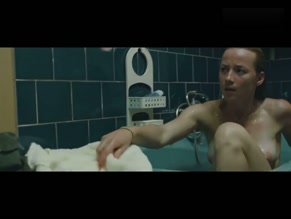 Karine Vanasse in Switch