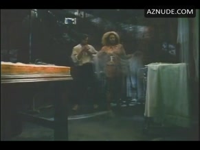 Kathleen Kinmont in Bride Of Re-animator