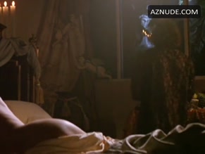Kerry Armstrong in Hunting