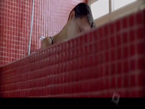 Angie Cepeda in Oculto
